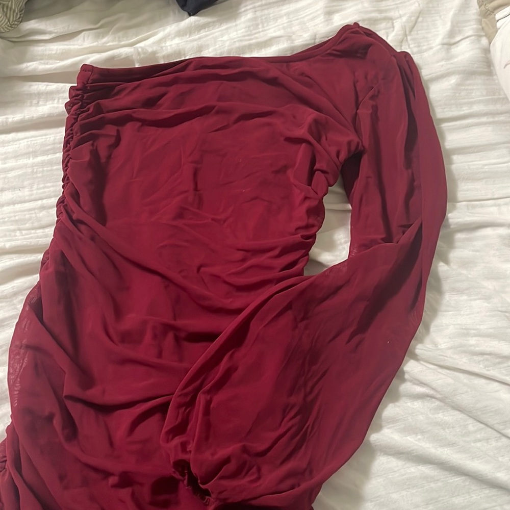 GORGEOUS ONE SHOULDER RED SCRUNCH DRESS